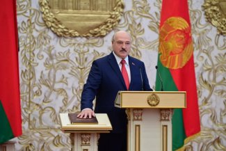 Belarus: inauguration overshadowed by demonstrations