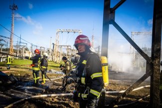 Services working to repair the damage, source: The State Emergency Service of Ukraine 