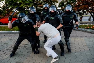 Drugi dzień protestów na Białorusi
