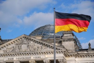 Zdjęcie pokazuje budynek Reichstagu